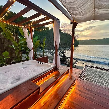 Beachfront Luxury Dome Villas - Gamat Bay Resort Đảo Đảo Nusa Penida Ngoại thất bức ảnh