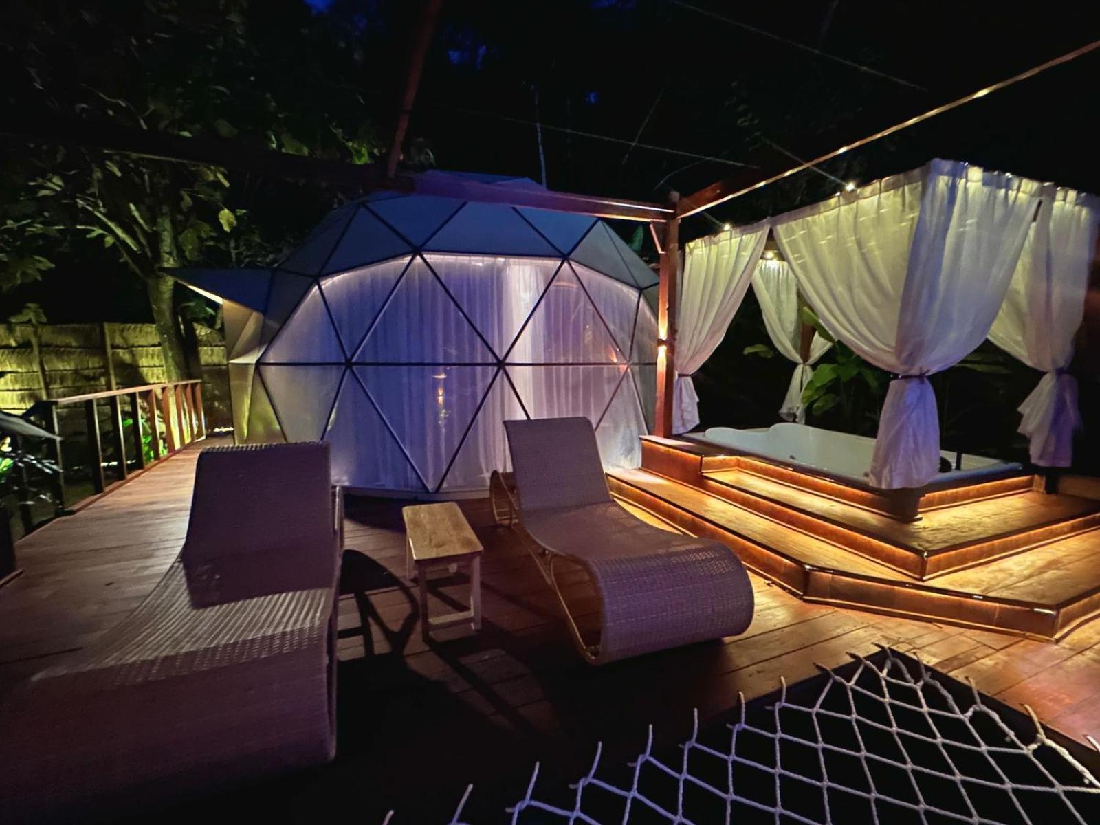 Beachfront Luxury Dome Villas - Gamat Bay Resort Đảo Đảo Nusa Penida Ngoại thất bức ảnh
